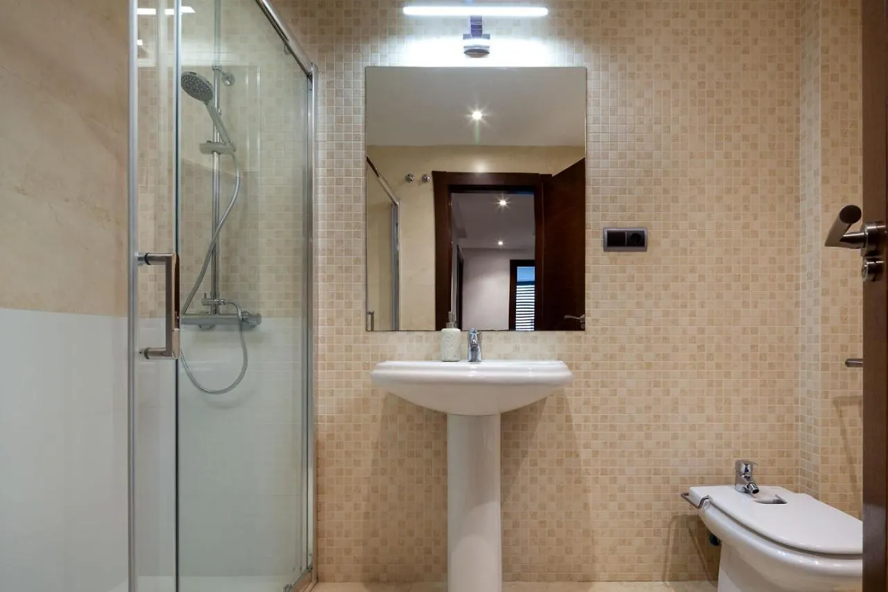 Inmalaga Uncibay Square 2 Apartment 0*, Malaga